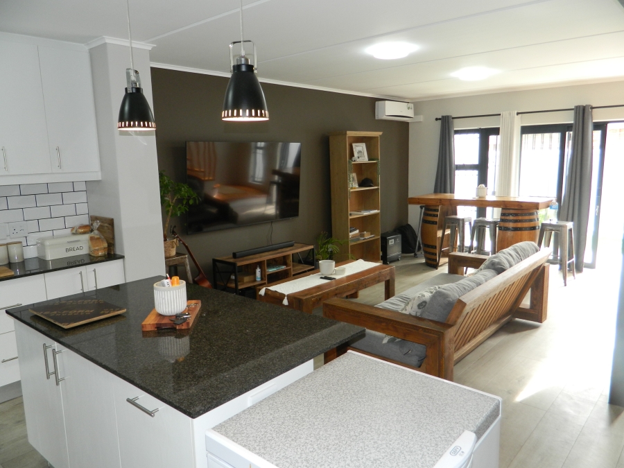 2 Bedroom Property for Sale in Paarl North Western Cape